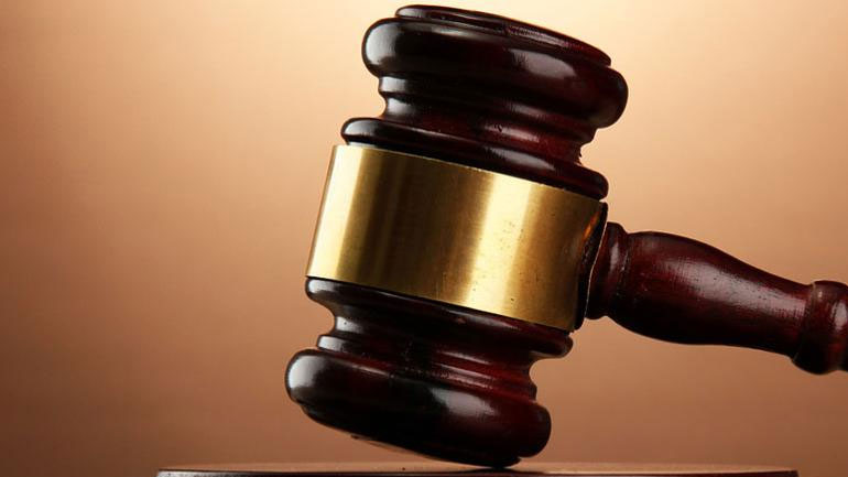 Άνδρας κατέθεσε μήνυση εναντίον της πρώην συντρόφου του για σαμποτάζ της μουσικής καριέρας του