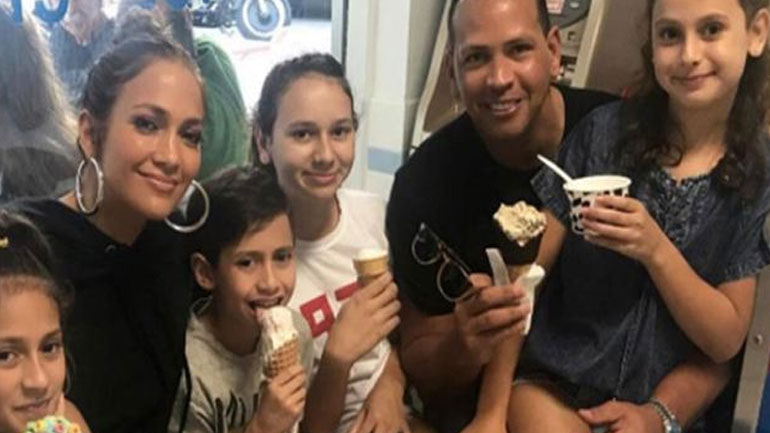 Ο χορός της Jennifer Lopez με την κόρη του Alex Rodriguez