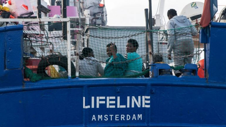 Έτοιμη να υποδεχθεί μετανάστες του Lifeline η Πορτογαλία