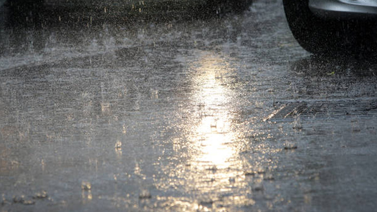 Προβλήματα στη Λάρισα λόγω κακοκαιρίας