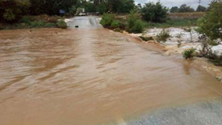 Λάρισα: Κλειστός παραμένει ο δρόμος από Αγιόκαμπο προς Σκλήθρο