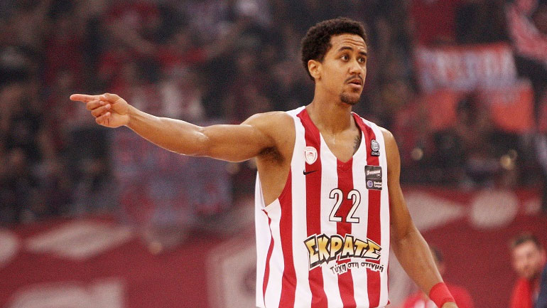 Τέλος ο Ρόμπερτς από τον Ολυμπιακό