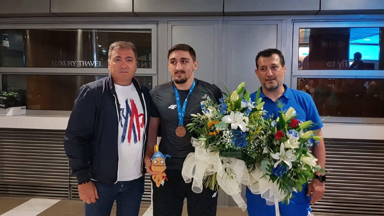 Πάλη: Επέστρεψε ο χάλκινος Μεσογειονίκης Δημήτρης Τσεκερίδης