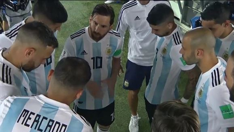 Μέσι: «Με τη μία, πάντα προς τα μπροστά»