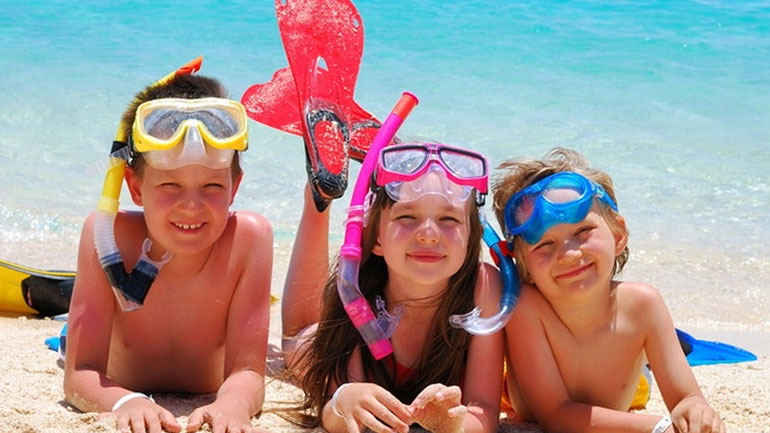 Γιατί τα παιδιά «τρελαίνονται» για το καλοκαίρι;