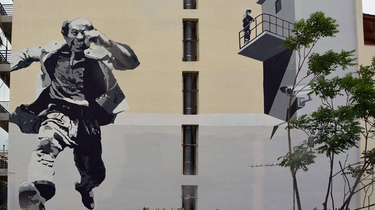 Πάτρα: Το μοναδικό γκράφιτι της οδού Γούναρη με τον Θανάση Βέγγο που μας γεμίζει νοσταλγία