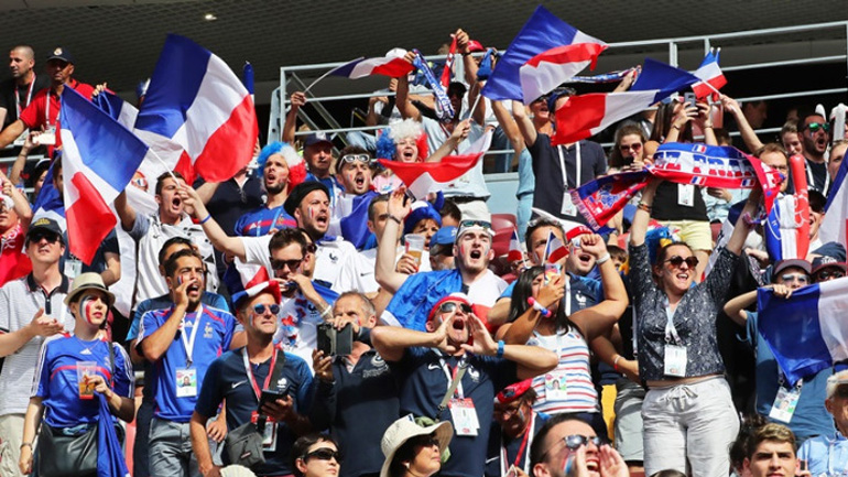 Επιστροφή στην πατρίδα για τις οικογένειες των Γάλλων