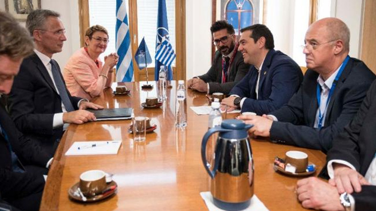 Ο Αλ. Τσίπρας ζήτησε να αναλάβει πιο ενεργητικό ρόλο το ΝΑΤΟ στο θέμα των δύο Ελλήνων στρατιωτικών