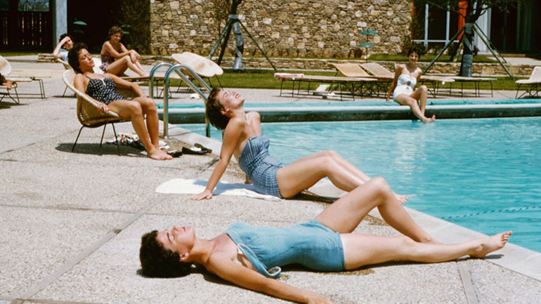 Οι πισίνες ως κομμάτι της πολιτιστικής ιστορίας σε έναν τόμο με συναρπαστικές φωτογραφίες