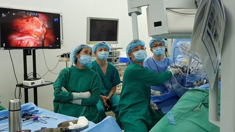 Βιετνάμ: Γεγονός η πρώτη χειρουργική επέμβαση αφαίρεσης νεφρού με την βοήθεια ρομπότ