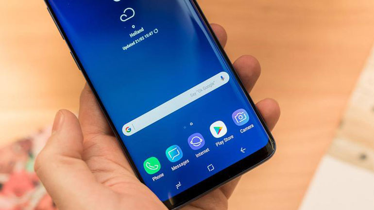 Samsung: Μπορεί να στείλει παντού τις φωτογραφίες σας χωρίς να το ξέρετε