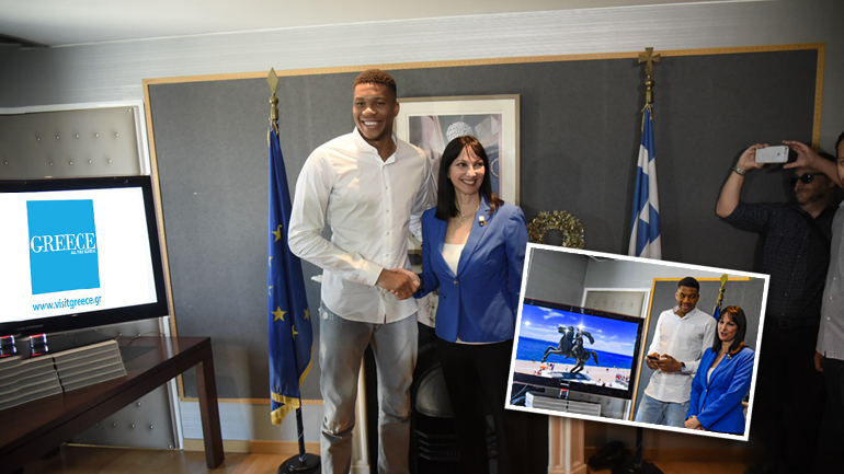 Ο ελληνικός τουρισμός βάζει «τρίποντο» με τον Αντετοκούνμπο Ο ελληνικός τουρισμός βάζει «τρίποντο» με τον Αντετοκούνμπο