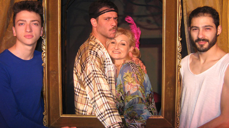 Τελευταία εβδομάδα για το «Ελεύθερο ζευγάρι»