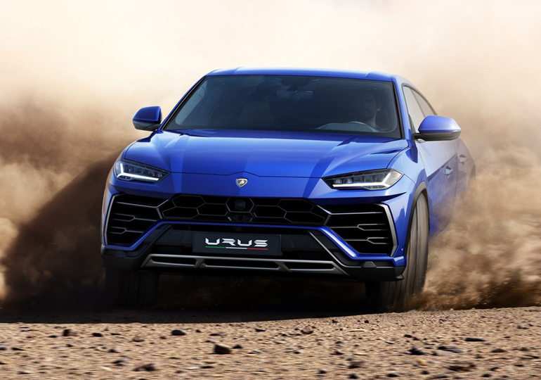 H Lamborghini Urus είναι άγρια... παντού