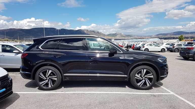 Το μήκος σχεδόν φτάνει τα 5 μέτρα...