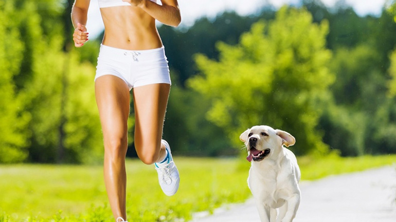Τα σκυλιά μάς κάνουν πιο ευτυχισμένους, πιο υγιείς και περισσότερο fit