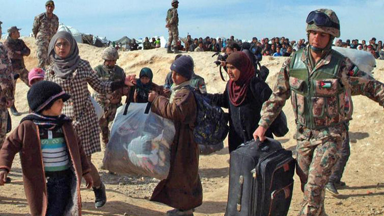 Συρία: Ο ιορδανικός στρατός άρχισε την διανομή βοήθειας στους εγκλωβισμένους πρόσφυγες