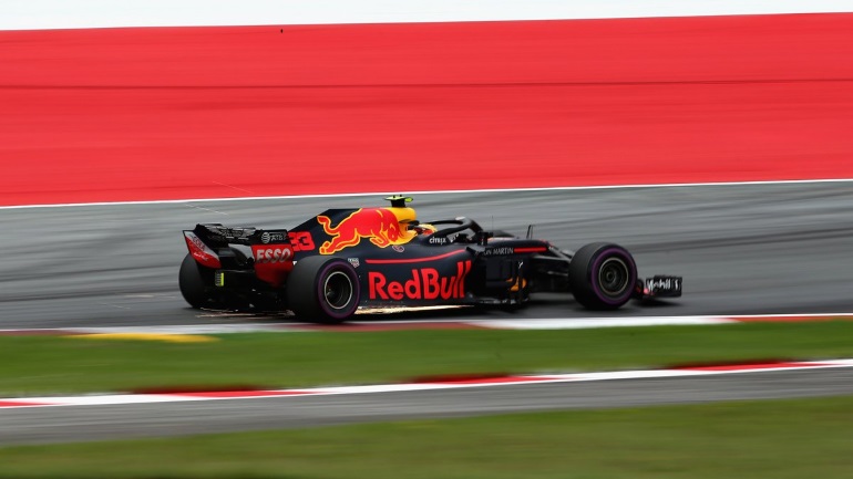 Η Red Bull τρέχει εντός έδρας αλλά δεν δείχνει τόσο ικανή να κυνηγήσει την πρώτη θέση...