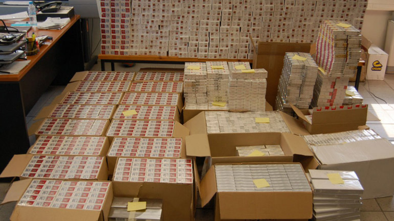 Συλλήψεις για λαθρεμπόριο καπνού