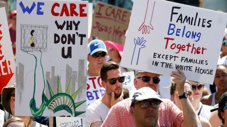 Διαδηλώσεις στις αμερικανικές πόλεις κατά της μεταναστευτικής πολιτικής του Ντόναλντ Τραμπ