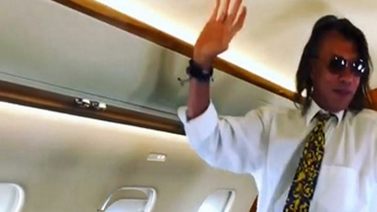 Σε τρελά κέφια ο Ηλίας Ψινάκης