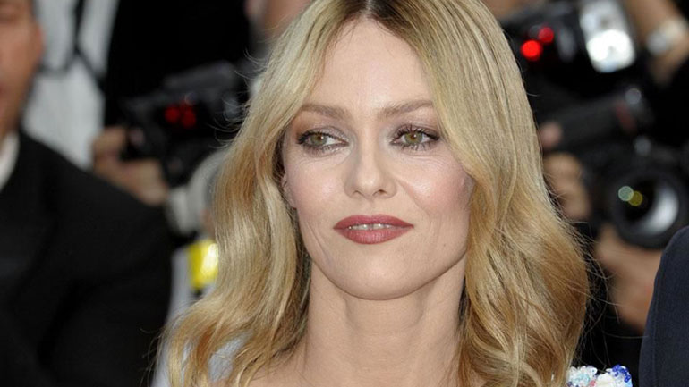 Γαλλία: Η Βανέσα Παραντί παντρεύτηκε τον Σαμουέλ Μπενσετρί