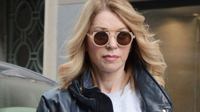 Έλλη Στάη: «Χαϊδεύω και αποδέχομαι τον χρόνο με κάθε τρόπο»