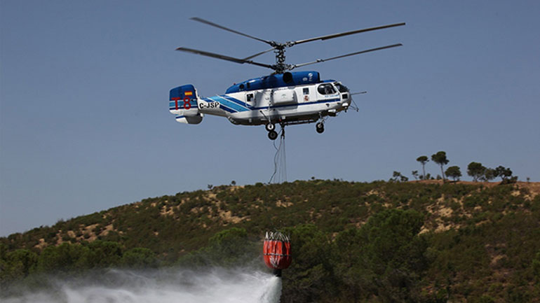 Σε επιχειρησιακή ετοιμότητα από σήμερα δύο πυροσβεστικά ελικόπτερα στην Κρήτη