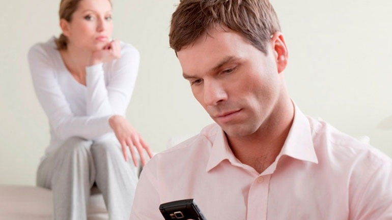 Η πολλή δουλειά αυξάνει τον κίνδυνο διαβήτη στις γυναίκες αλλά όχι στους άνδρες Η πολλή δουλειά αυξάνει τον κίνδυνο διαβήτη στις γυναίκες αλλά όχι στους άνδρες