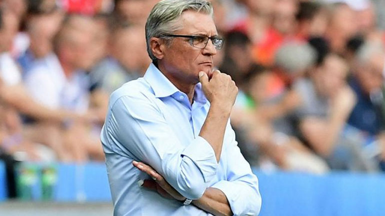 Πολωνία: Παραιτήθηκε ο Άνταμ Ναβάλκα