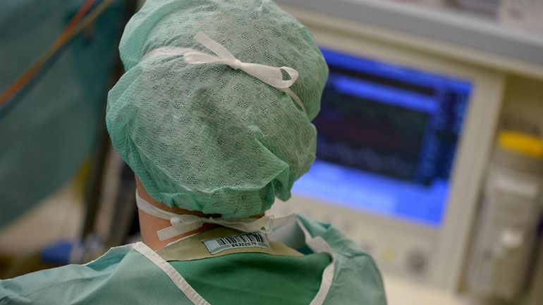 Deutsche Welle: Οι γιατροί φεύγουν, το σύστημα υγείας «αιμορραγεί»