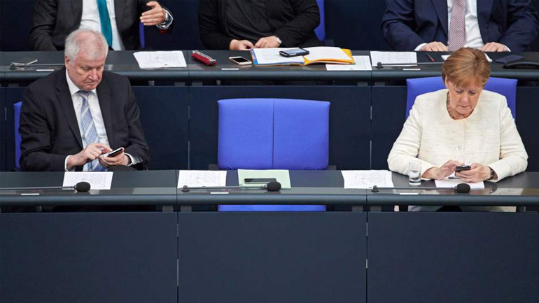 Κρίστιαν Κερν: Μέρκελ και Ζέεχοφερ διευθέτησαν τη διαφορά τους σε βάρος της Αυστρίας