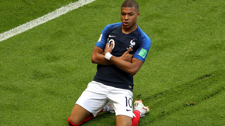 France Football: «Μπαπέ, ο διάδοχος του Πελέ»