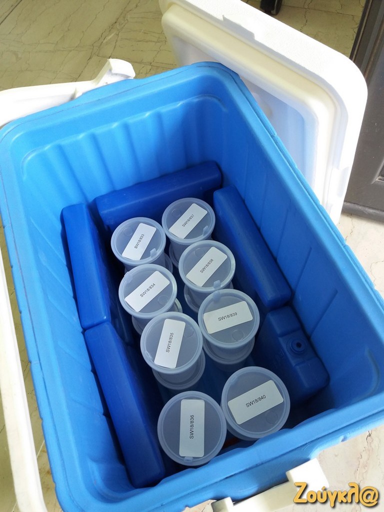 Τα δείγματα καταλήγουν στο εργαστήριο