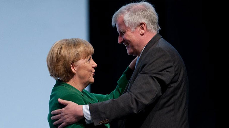 Γερμανικός Τύπος: «Η Μέρκελ έβαλε την Ευρώπη πάνω από τη CSU»