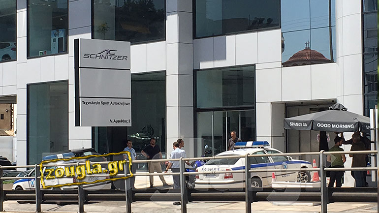 Πτώση αυτοκινήτου σε φρεάτιο ασανσέρ στη Νέα Σμύρνη – Ένας νεκρός