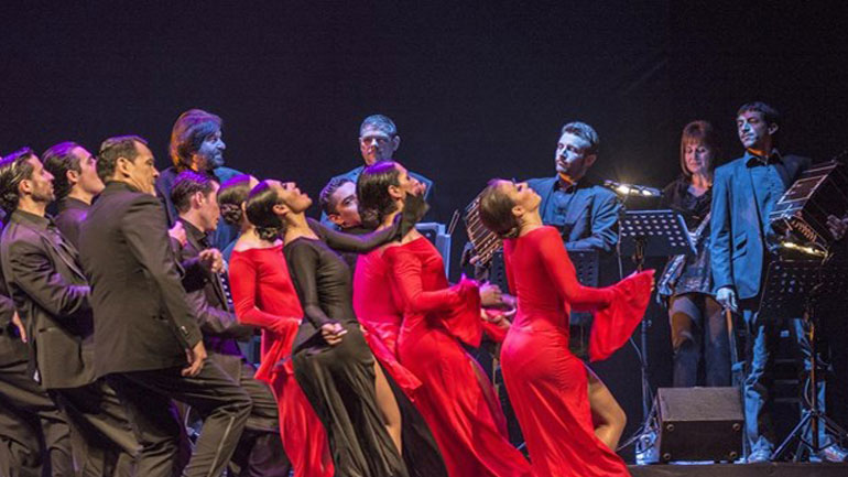 Η επιτυχημένη παράσταση «Buenos Tangos – Romperel Piso», σε μεγάλη περιοδεία στην Ελλάδα