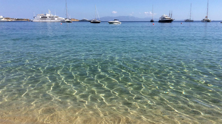 Μύκονος: Οι καλύτερες παραλίες του νησιού των ανέμων και των celebrities