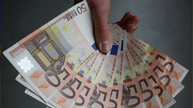 Νέα έρευνα: Οι μη προνομιούχοι είναι πιθανότερο να μοιραστούν τα χρήματά τους από ό,τι οι πλούσιοι