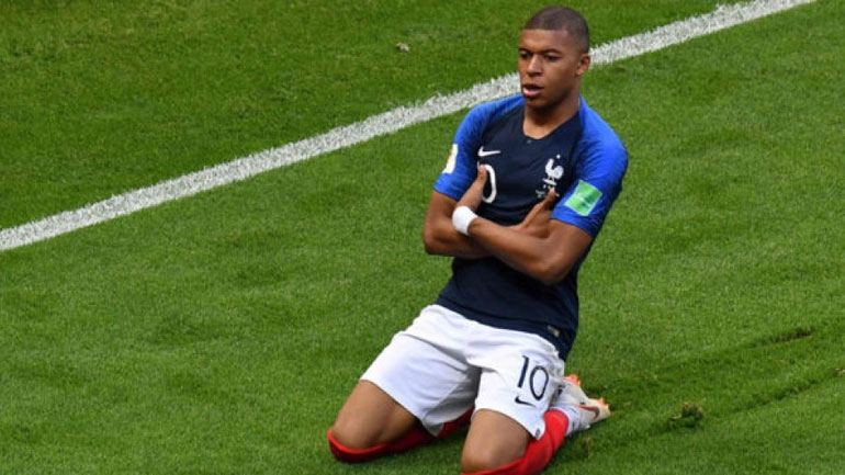 Στην πρώτη τριάδα της λίστας με τους νεαρότερους σκόρερ βρίσκεται ο Μπαπέ