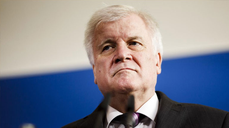 Σφοδρές επικρίσεις δέχεται ο Χορστ Ζεεχόφερ από το SPD