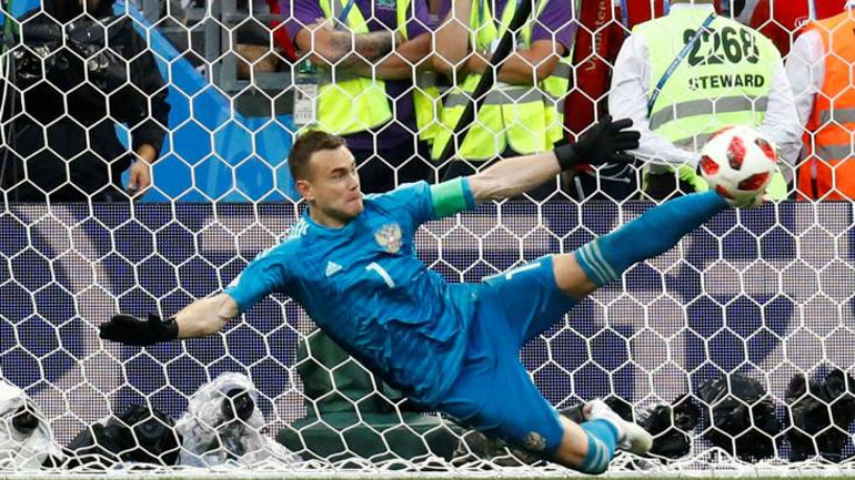 Ο Ακινφέεφ έγινε… αετός στον ζωολογικό κήπο της Μόσχας