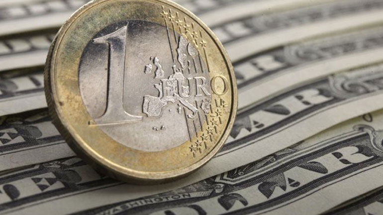 Ενισχύεται το ευρώ