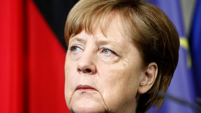 Έτοιμη να στηρίξει τη μείωση των ευρωπαϊκών δασμών σε αμερικανικά αυτοκίνητα δηλώνει τη Μέρκελ