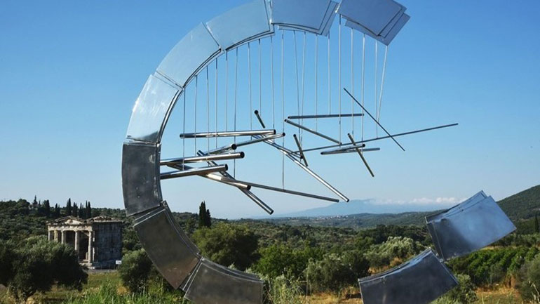 Στοχασμός και αισθήσεις στην έκθεση Ζογγολόπουλου-Χουλιαρά στην αρχαία Μεσσήνη