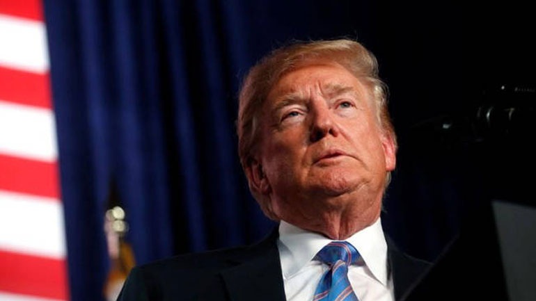 Εκτός Λονδίνου, για τον φόβο των διαδηλωτών, οι συναντήσεις Τραμπ κατά την επίσκεψή του στη Βρετανία