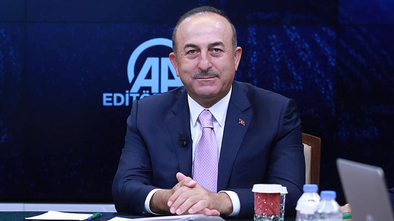 Τσαβούσογλου: Τσίπρας και Κοτζιάς είχαν υποσχεθεί να παραδώσουν τους 8 αξιωματικούς