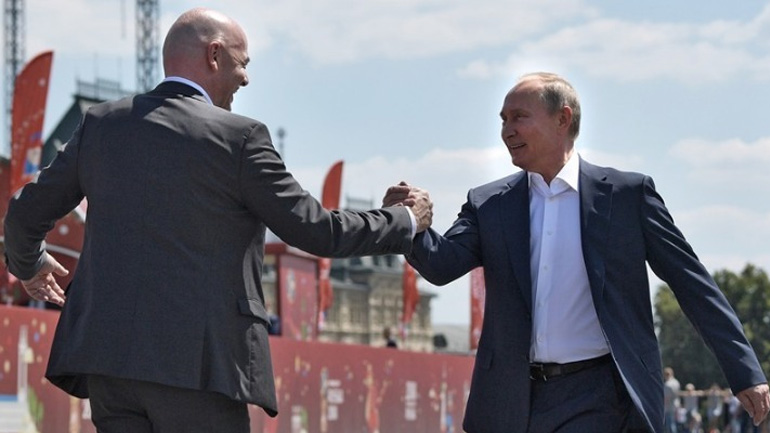 Πούτιν και Ινφαντίνο πιστεύουν ότι το Μουντιάλ βελτίωσε την εικόνα της Ρωσίας