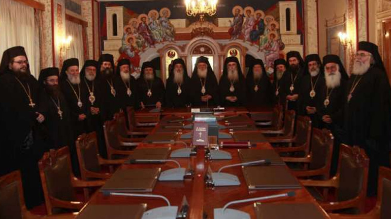 «Ιερός πόλεμος» για το Ίδρυμα Ευαγγελιστρίας Τήνου