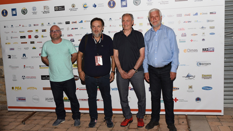 Λάμψη αστέρων στο Show Me The Way